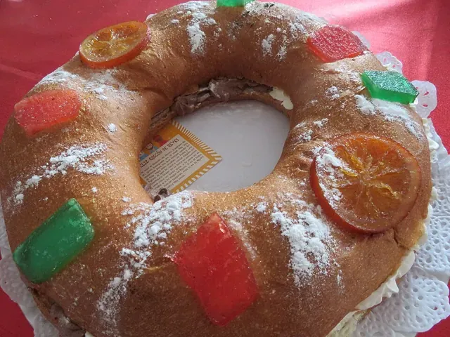 Kings' cake (Portuguese)